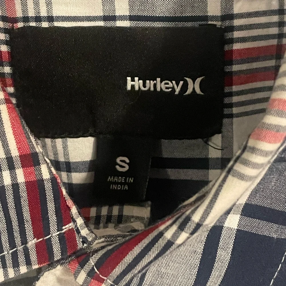 Button down - Picture 2 of 2